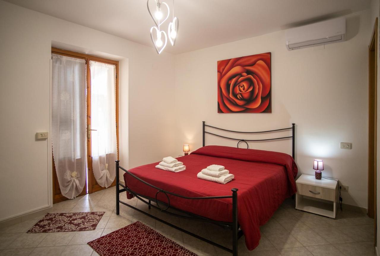 Royal Rooms Террачина Экстерьер фото